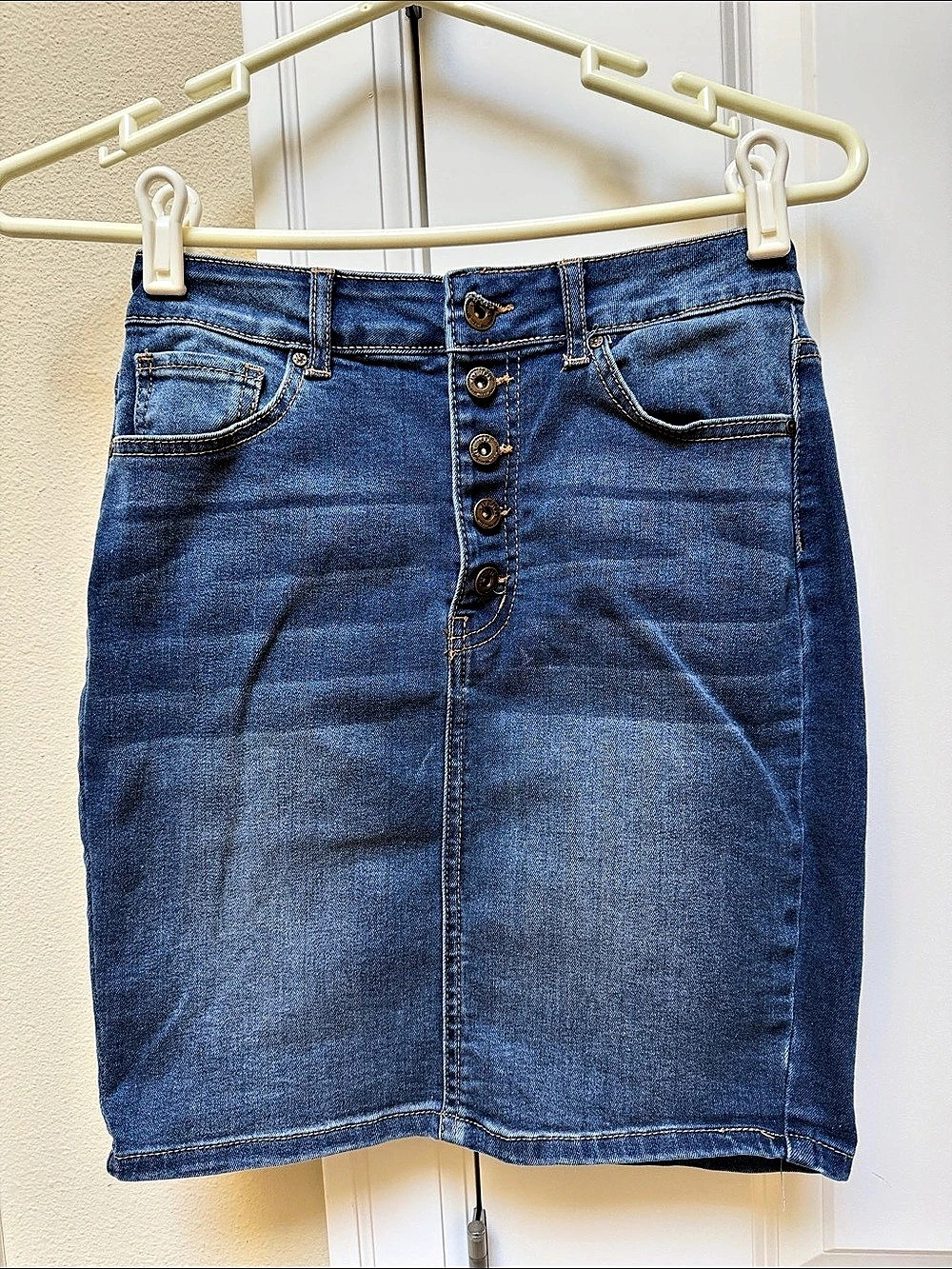 WAX JEAN Women's Button Front Denim Mini Skirt in Blue